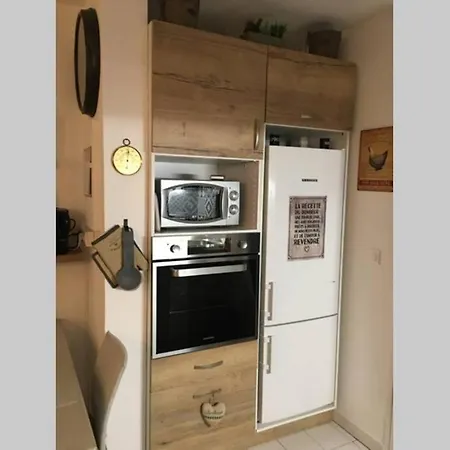 Apartman T2 Dans Avec Piscine Et Tennis Saint-Raphaël